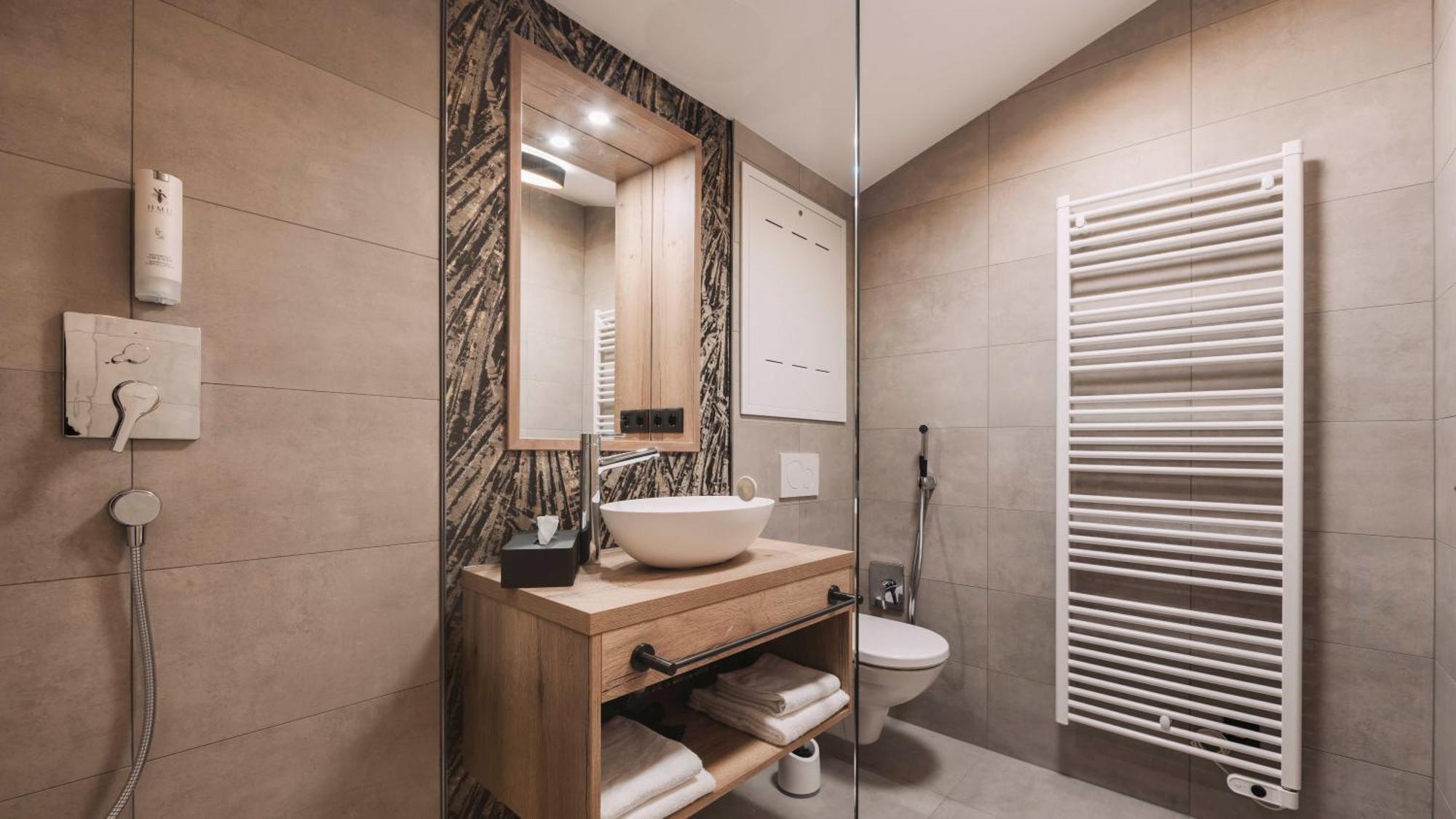 Triple A Chalets เซเฟลด์ อิน ทิโรล ภายนอก รูปภาพ
